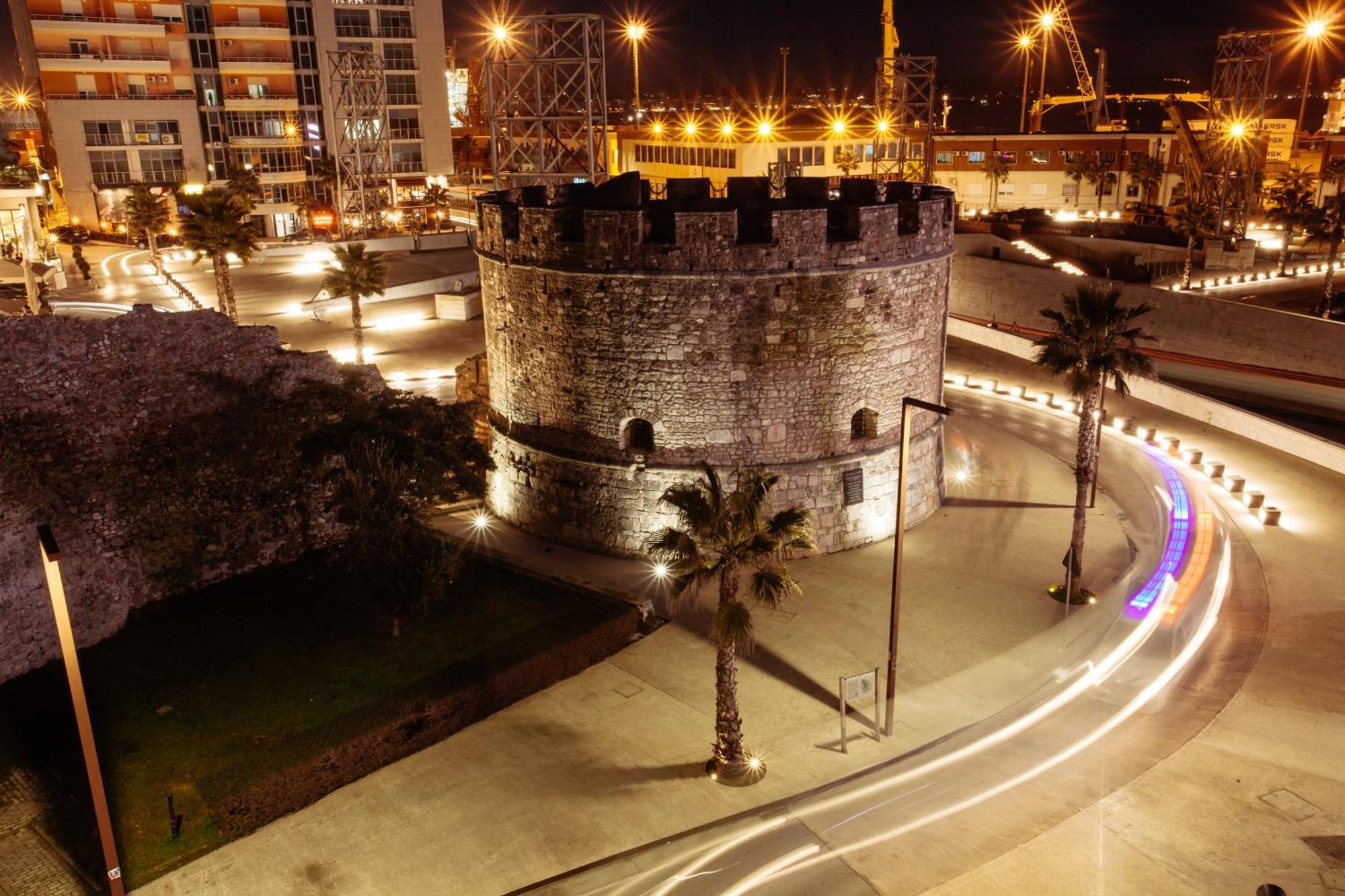 Super Apartment In The Ancient Roman Amphitheater Durrës Eksteriør billede